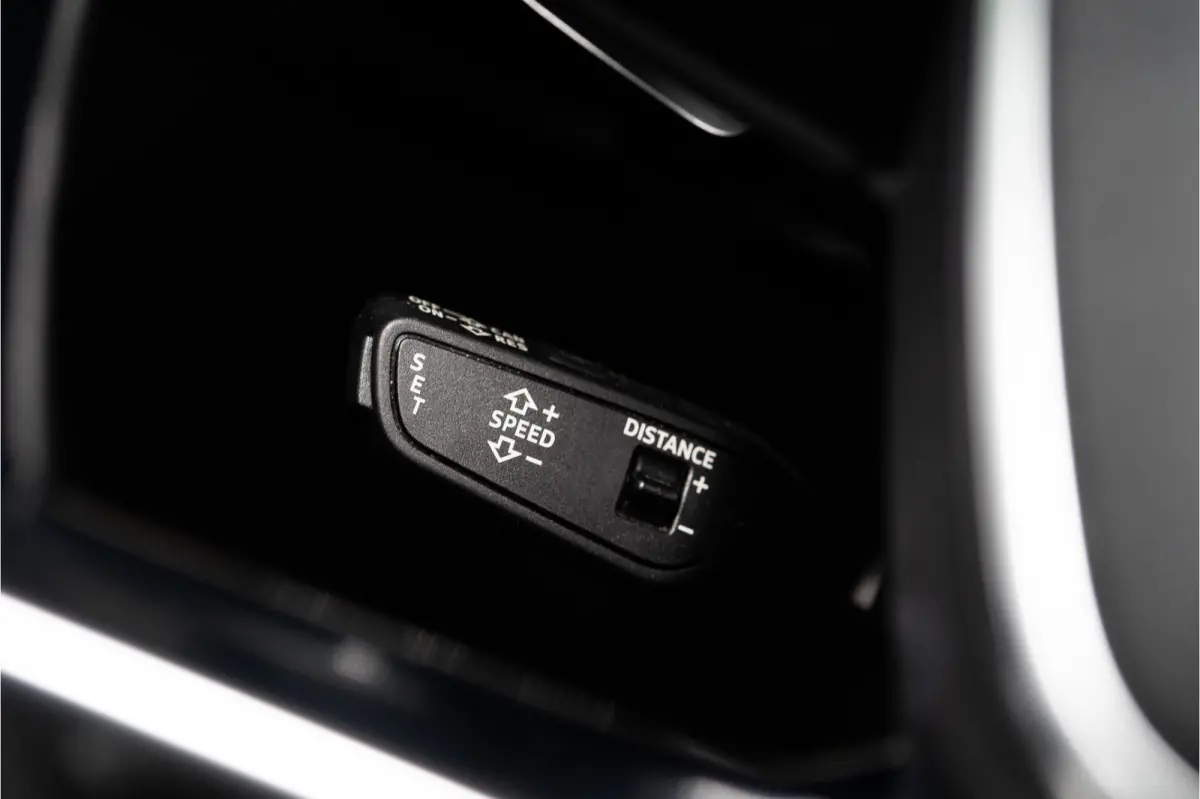 S Quattro 95 kWh 504PK | Pano | Sfeer | B&O | ACC | Leder | 12 MND Garantie