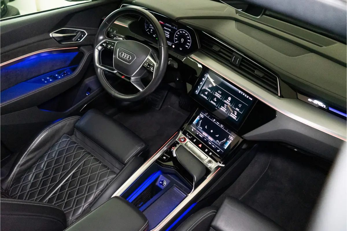 S Quattro 95 kWh 504PK | Pano | Sfeer | B&O | ACC | Leder | 12 MND Garantie