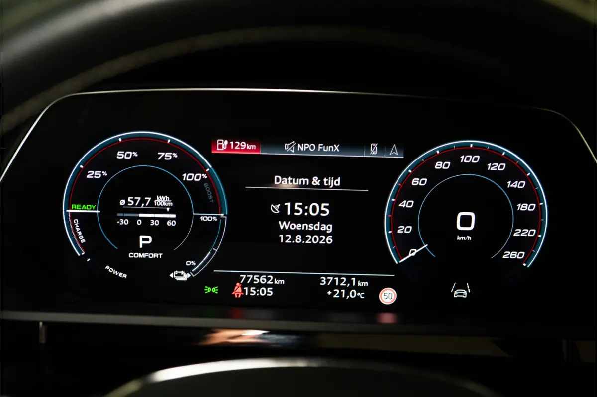 S Quattro 95 kWh 504PK | Pano | Sfeer | B&O | ACC | Leder | 12 MND Garantie