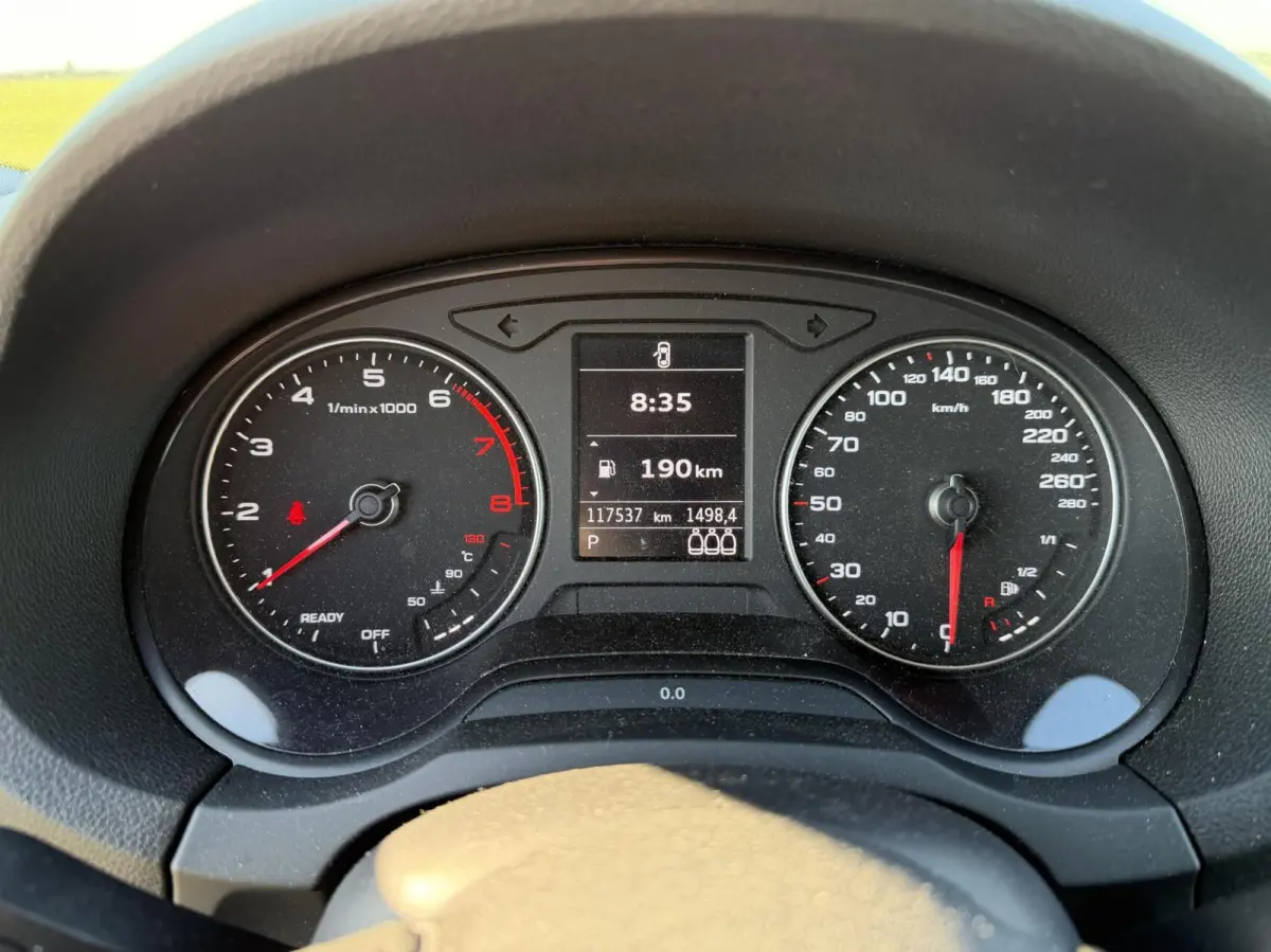 TFSI, 5 d autom17 inch navi boekjes 117537km