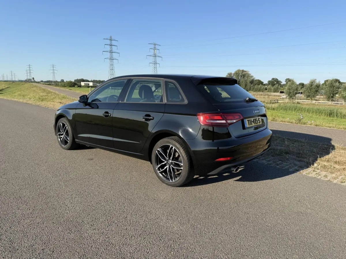 TFSI, 5 d autom17 inch navi boekjes 117537km