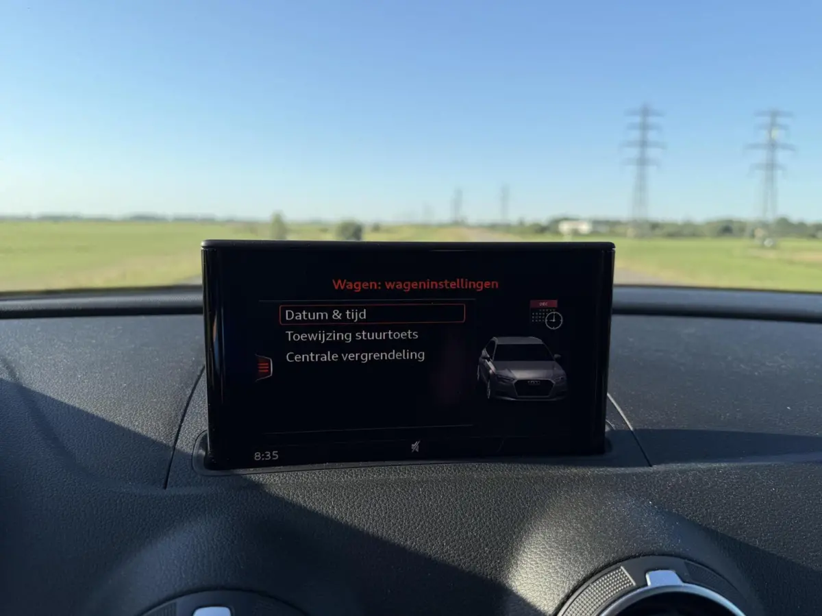 TFSI, 5 d autom17 inch navi boekjes 117537km