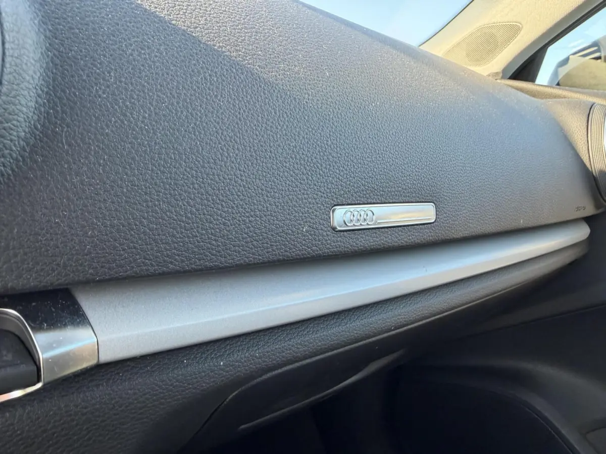 TFSI, 5 d autom17 inch navi boekjes 117537km