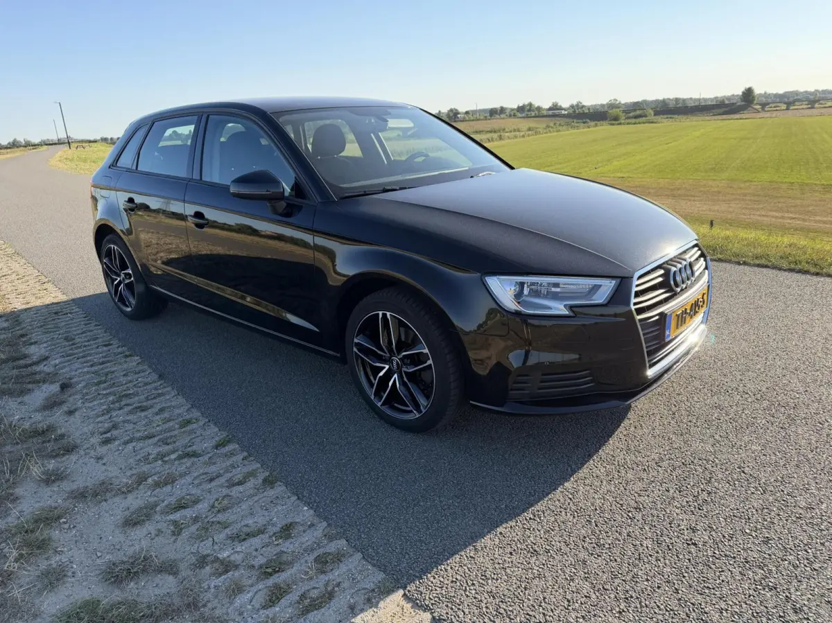 TFSI, 5 d autom17 inch navi boekjes 117537km