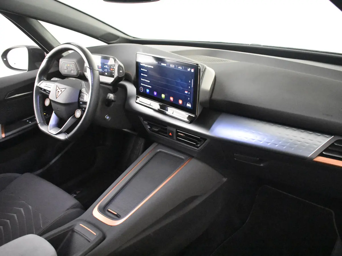 Copper Edition 82kWh l WLTP tot 556km! l Camera l Stoel/stuurverwarming l Half Leder l 19" l 231PK! l Parkeersensoren l Cr Control l Elektr. Inklapbare Buitenspiegels l Navi | DAB | LED