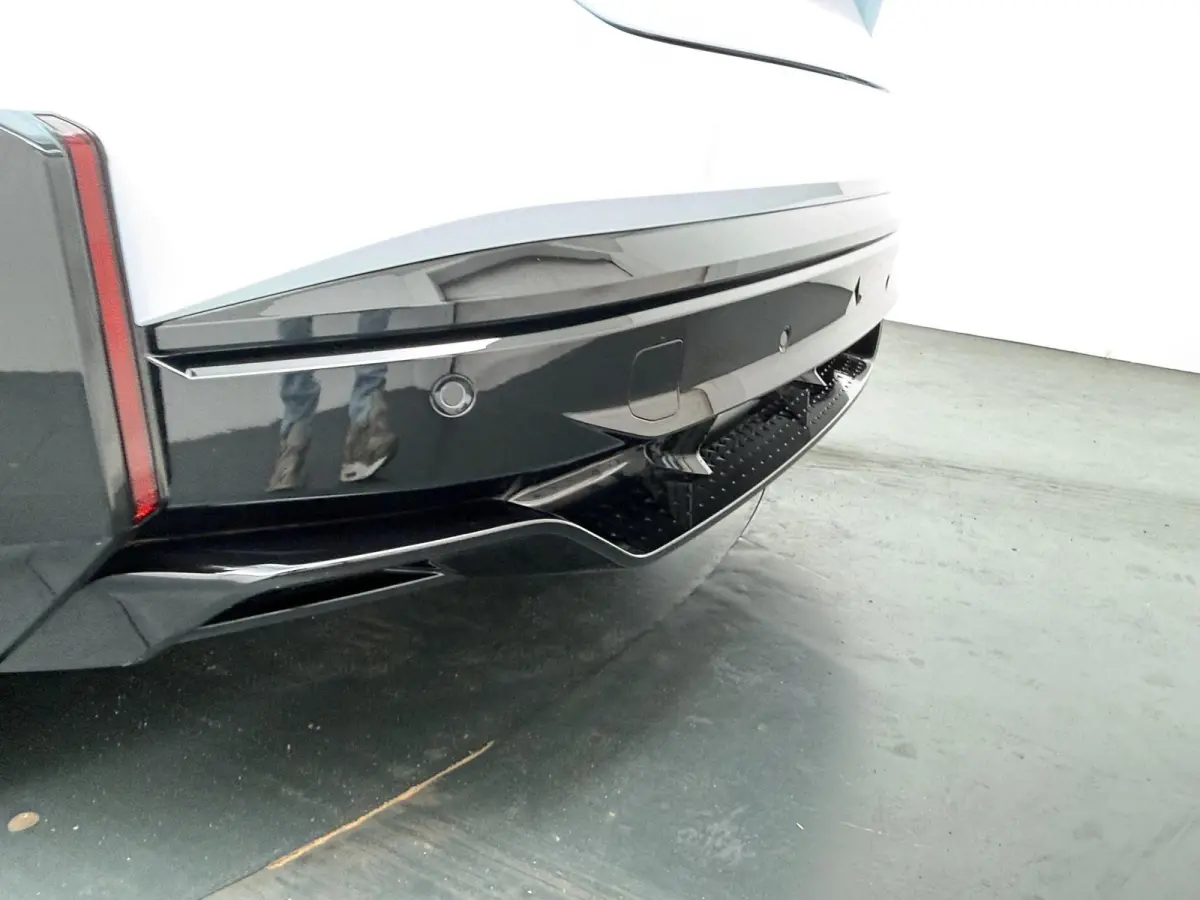GT 89kWh | Pack Driving | Devialet® XtremeSound audiosysteem | AC-lader 22 kW | Interieurafwerking in forged carbon & Alcantara® |