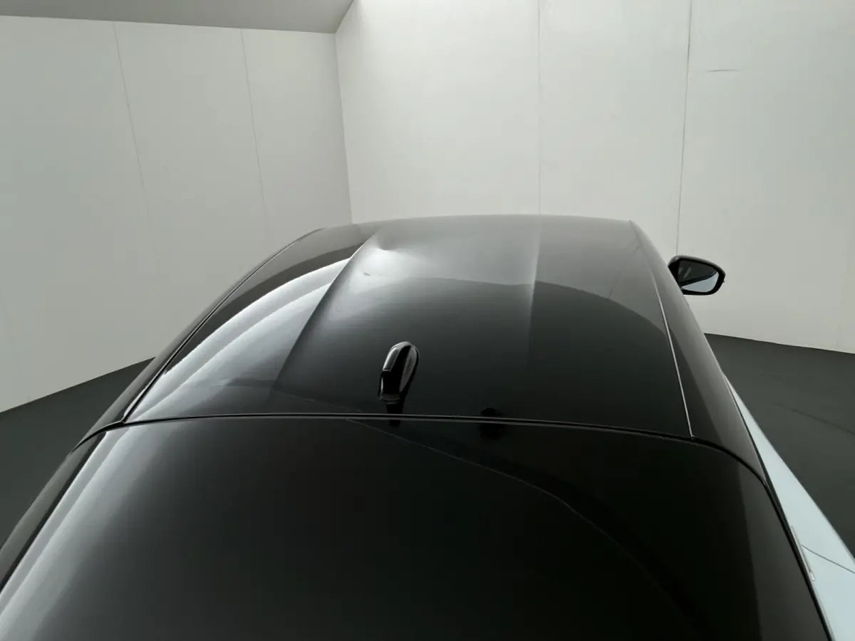 GT 89kWh | Pack Driving | Devialet® XtremeSound audiosysteem | AC-lader 22 kW | Interieurafwerking in forged carbon & Alcantara® |