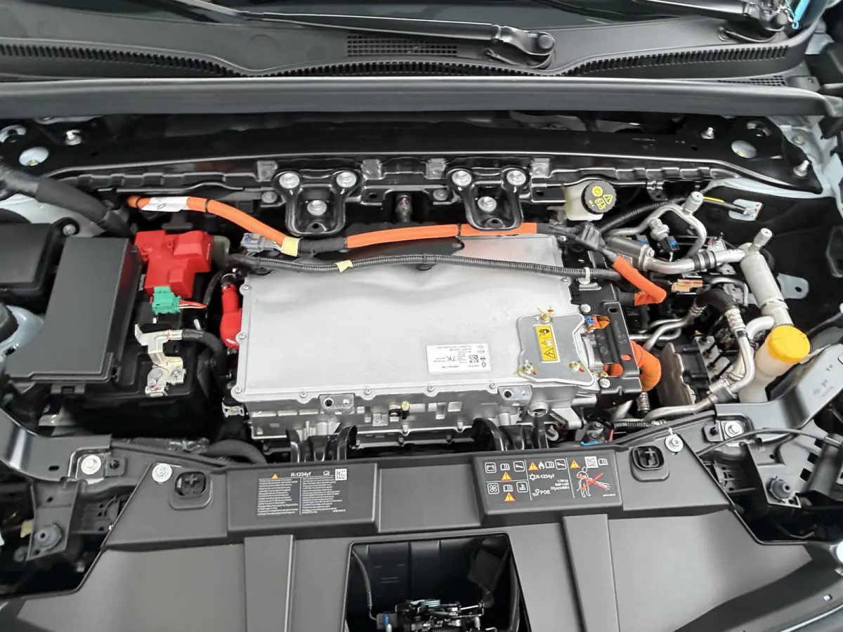 GT 89kWh | Pack Driving | Devialet® XtremeSound audiosysteem | AC-lader 22 kW | Interieurafwerking in forged carbon & Alcantara® |