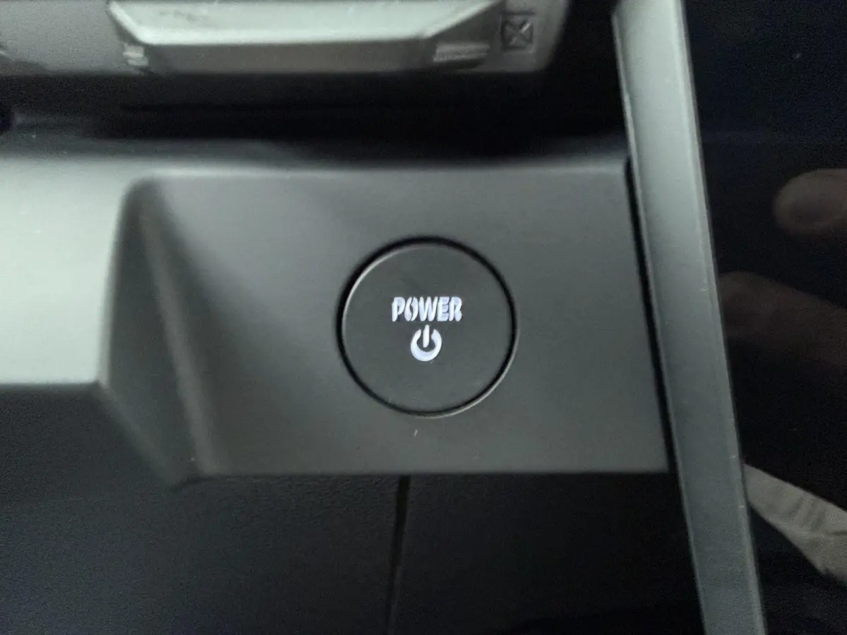 GT 89kWh | Pack Driving | Devialet® XtremeSound audiosysteem | AC-lader 22 kW | Interieurafwerking in forged carbon & Alcantara® |