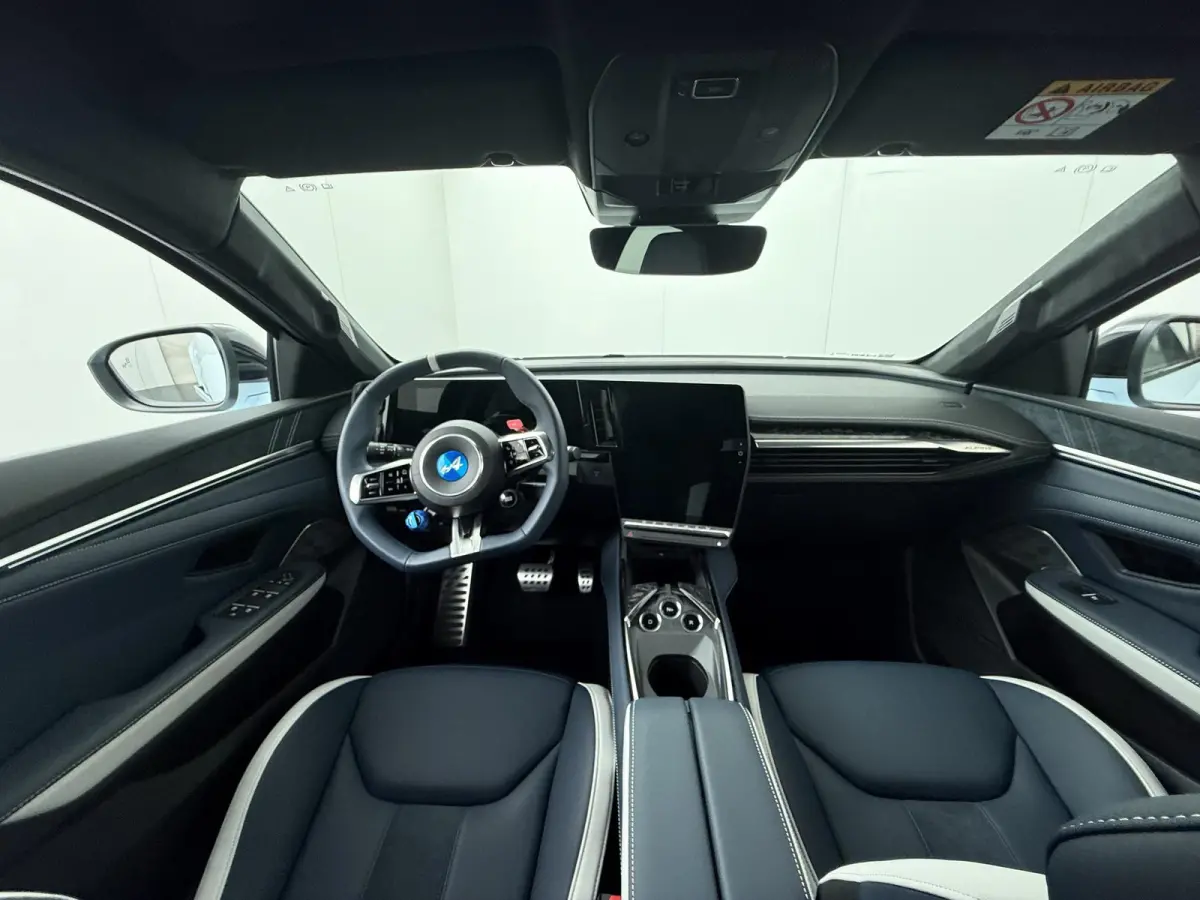 GT 89kWh | Pack Driving | Devialet® XtremeSound audiosysteem | AC-lader 22 kW | Interieurafwerking in forged carbon & Alcantara® |