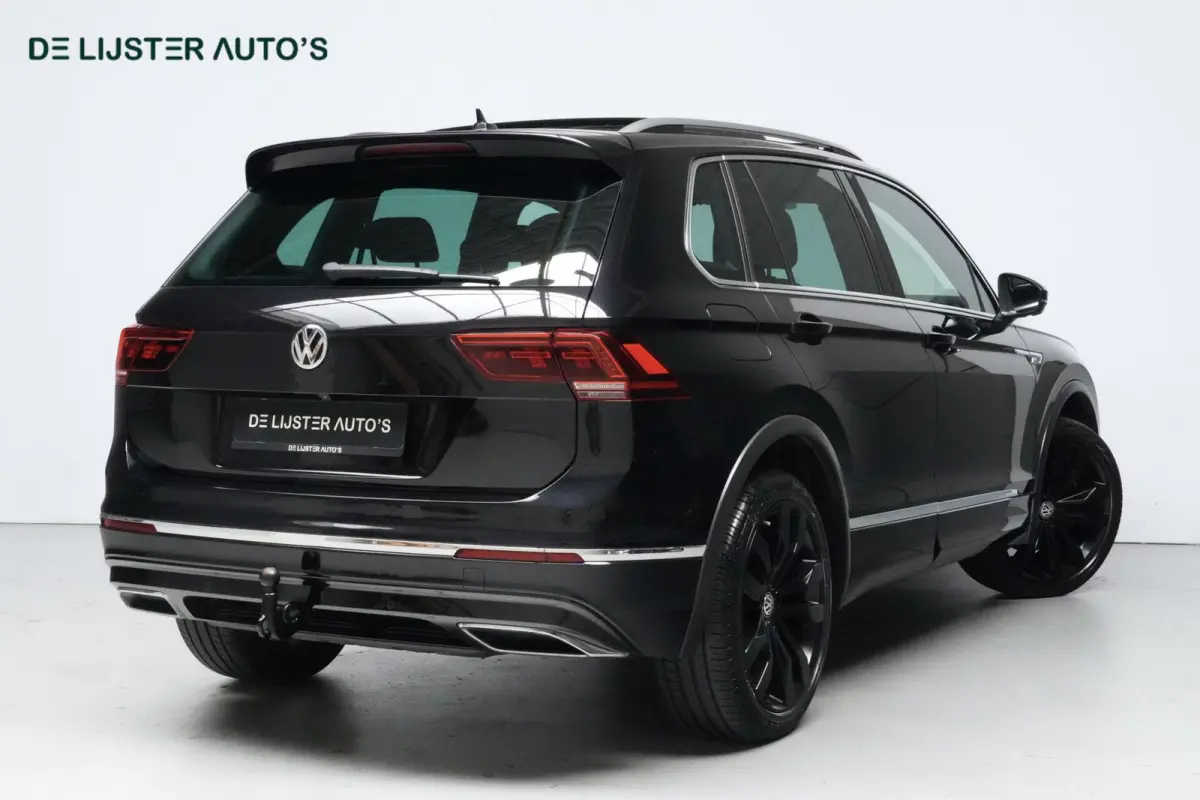 2.0 TSI 4Motion 3x R-Line Automaat 230 PK | Pano-dak | Virtual | Acc | CarPlay | Stoelverwarming | Trekhaak | Pdc |