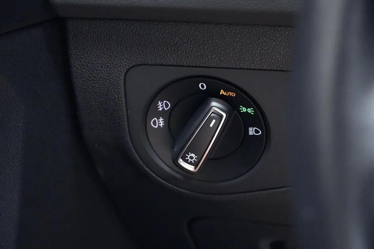 2.0 TSI 4Motion 3x R-Line Automaat 230 PK | Pano-dak | Virtual | Acc | CarPlay | Stoelverwarming | Trekhaak | Pdc |