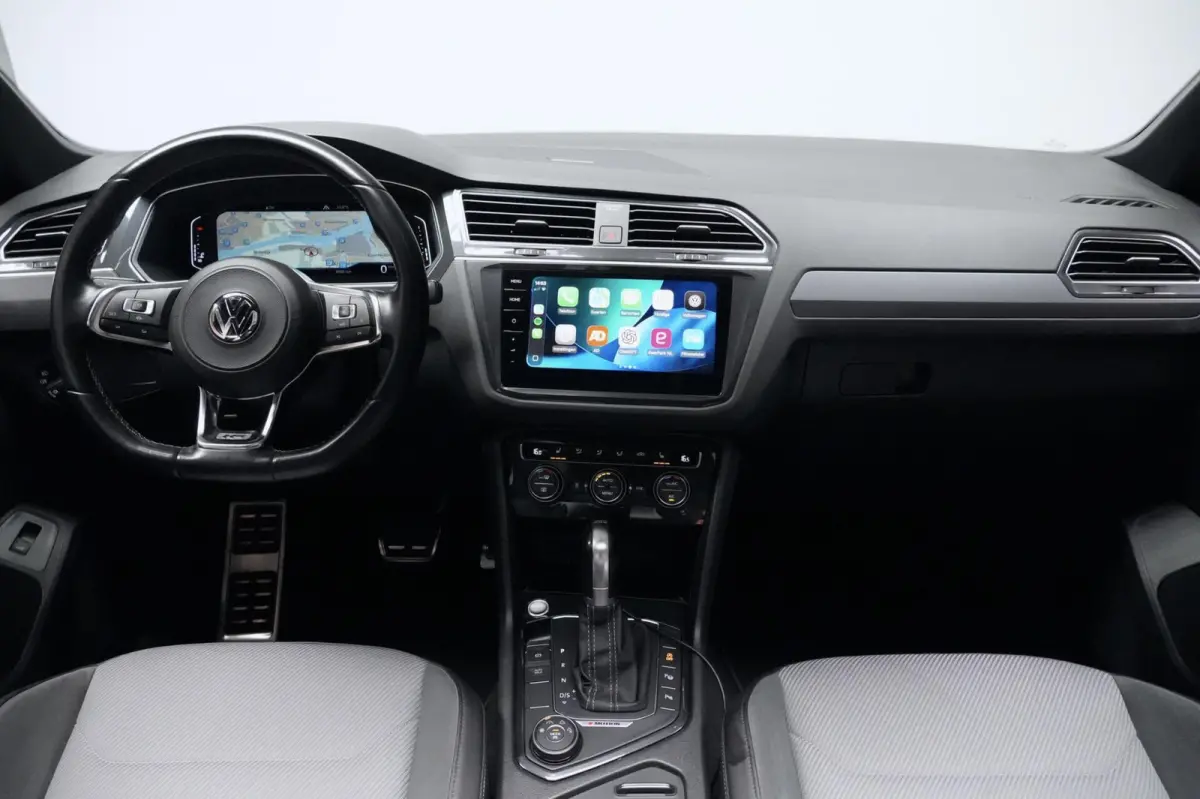 2.0 TSI 4Motion 3x R-Line Automaat 230 PK | Pano-dak | Virtual | Acc | CarPlay | Stoelverwarming | Trekhaak | Pdc |