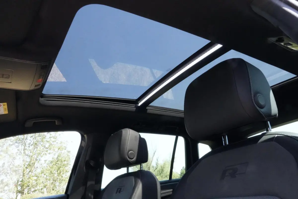 2.0 TSI 4Motion 3x R-Line Automaat 230 PK | Pano-dak | Virtual | Acc | CarPlay | Stoelverwarming | Trekhaak | Pdc |