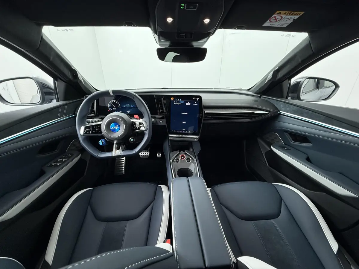 GT 89kWh | Pack Driving | Devialet® XtremeSound audiosysteem | Geweven carbon interieurafwerking | 20'' lichtmetalen CRISTAL-wielen Noir mat |