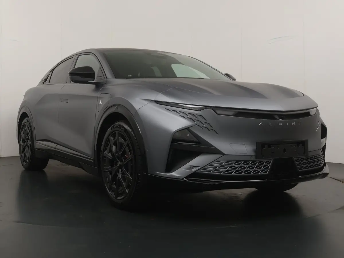 GT 89kWh | Pack Driving | Devialet® XtremeSound audiosysteem | Geweven carbon interieurafwerking | 20'' lichtmetalen CRISTAL-wielen Noir mat |