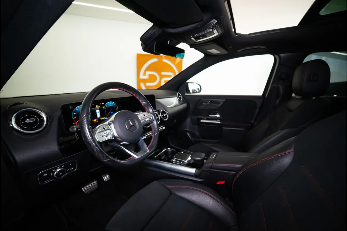 250 e AMG 218PK | Pano | Keyless | Dodehoek | ACC | Carplay | 12 MND Garantie