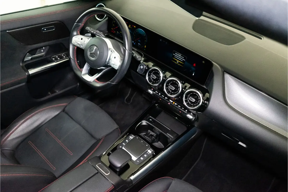 250 e AMG 218PK | Pano | Keyless | Dodehoek | ACC | Carplay | 12 MND Garantie