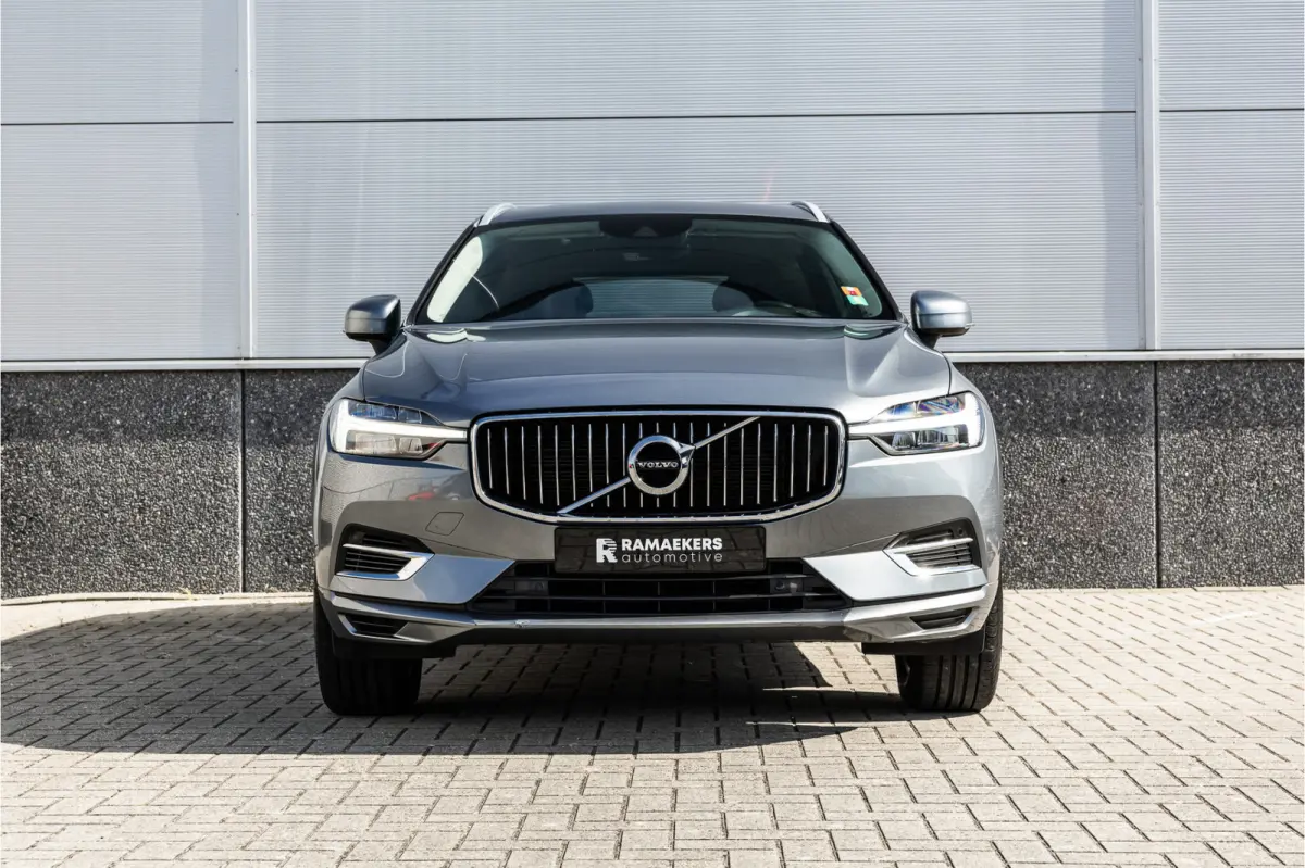 2.0 Recharge T6 AWD Business Pro Leder / Pano / Harman Kardon / Camera /
