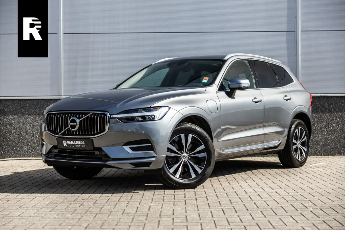 2.0 Recharge T6 AWD Business Pro Leder / Pano / Harman Kardon / Camera /