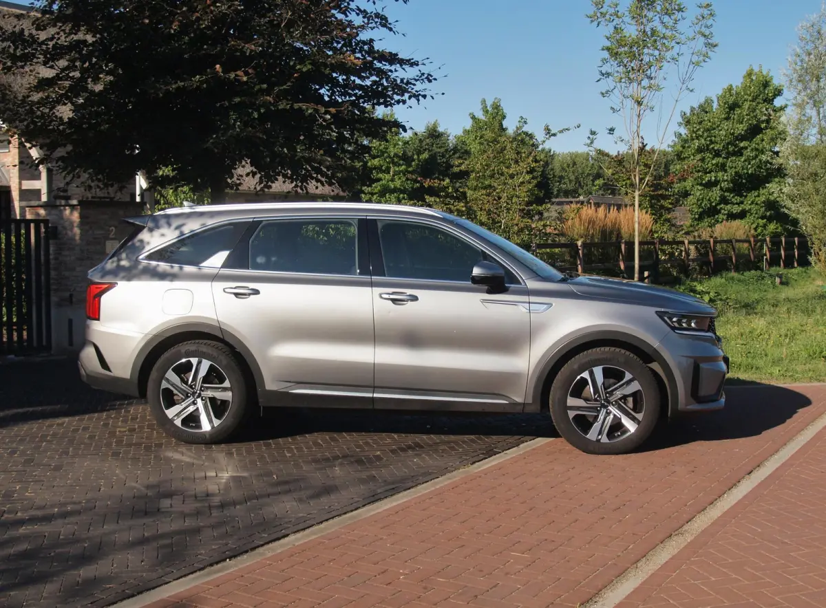 1.6 T-GDI Plug-in Hybrid 4WD DynamicLine 7p. | Camera | Trekhaak | Apple Carplay | ACC | NL-Auto |