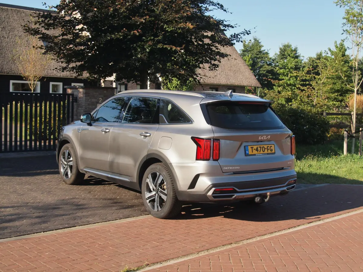 1.6 T-GDI Plug-in Hybrid 4WD DynamicLine 7p. | Camera | Trekhaak | Apple Carplay | ACC | NL-Auto |