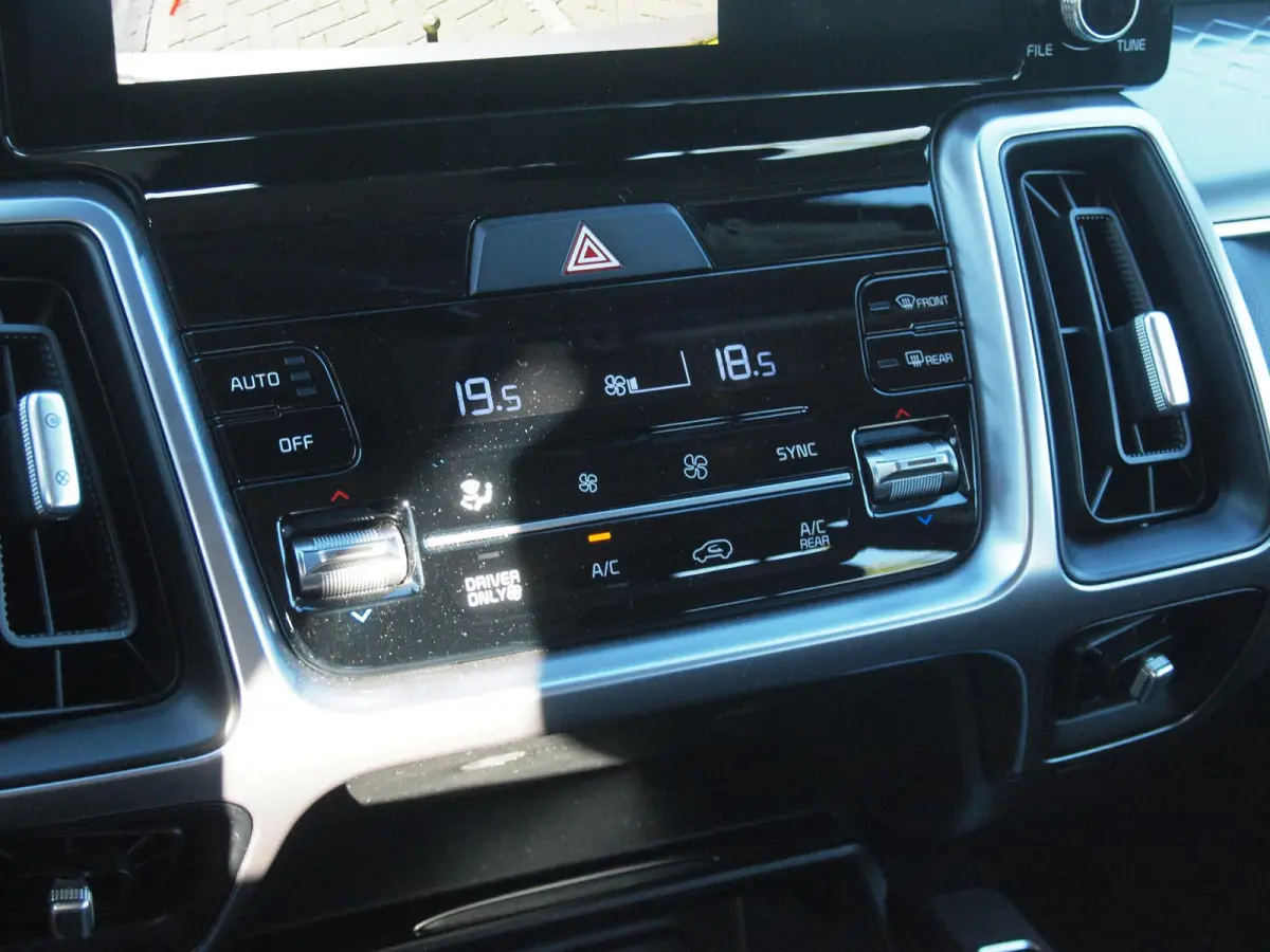 1.6 T-GDI Plug-in Hybrid 4WD DynamicLine 7p. | Camera | Trekhaak | Apple Carplay | ACC | NL-Auto |