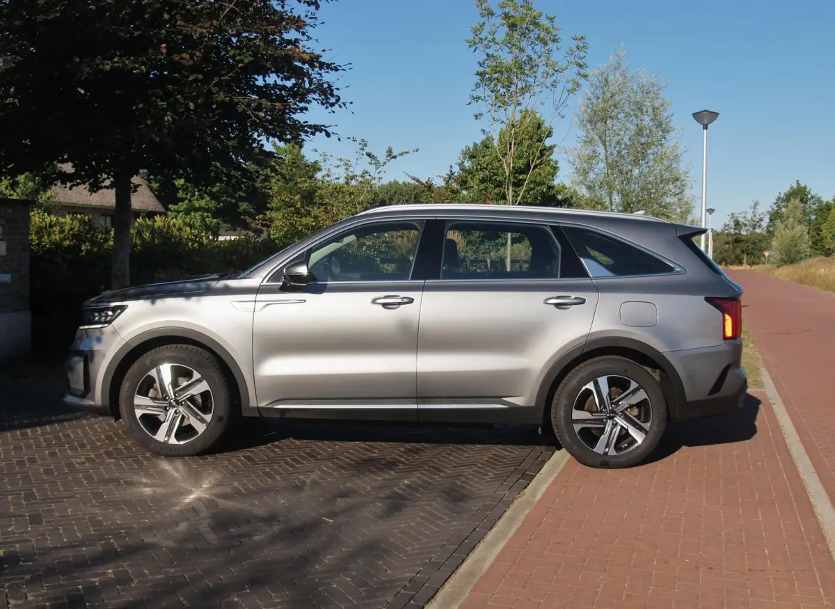 1.6 T-GDI Plug-in Hybrid 4WD DynamicLine 7p. | Camera | Trekhaak | Apple Carplay | ACC | NL-Auto |