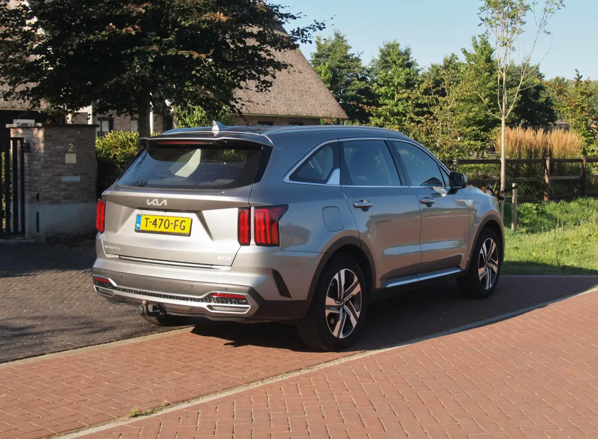 1.6 T-GDI Plug-in Hybrid 4WD DynamicLine 7p. | Camera | Trekhaak | Apple Carplay | ACC | NL-Auto |