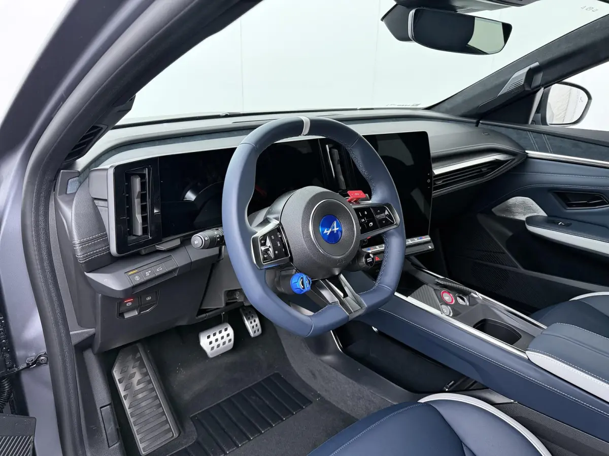 GT 89kWh | Pack Driving | Devialet® XtremeSound audiosysteem | Alcantara® hemelbekleding | 20'' lichtmetalen CRISTAL-wielen Noir mat |