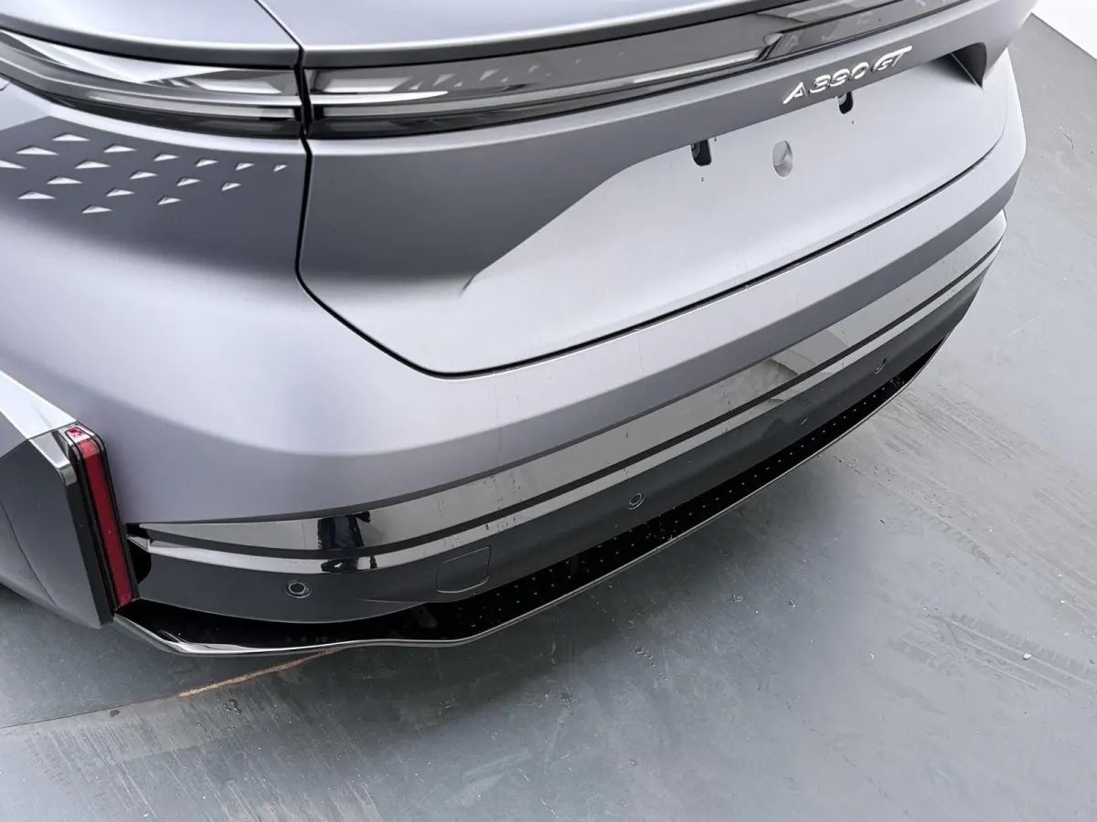 GT 89kWh | Pack Driving | Devialet® XtremeSound audiosysteem | Alcantara® hemelbekleding | 20'' lichtmetalen CRISTAL-wielen Noir mat |