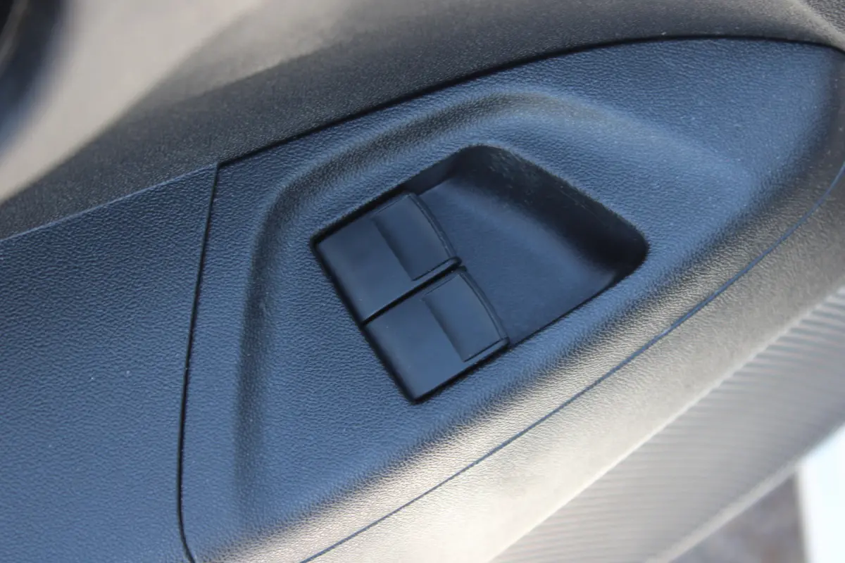 1.0 e-VTi Style//Airco//5drs!!