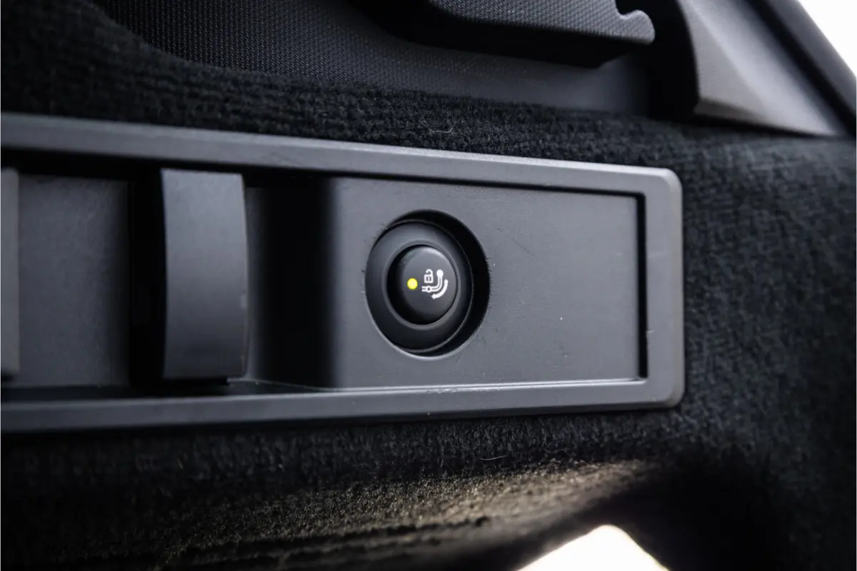 320i M Sport High Ex Camera / HiFi / Trekhaak / 19inch /