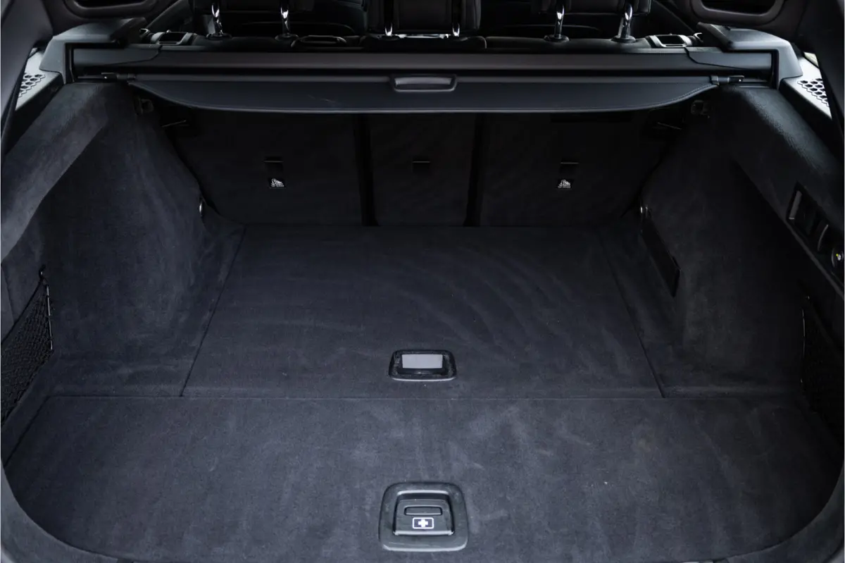 320i M Sport High Ex Camera / HiFi / Trekhaak / 19inch /