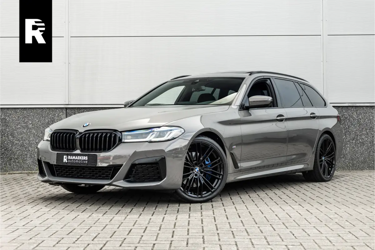 530i High Executive M-Sport 20inch / Bernina Grau / Pano / Camera / Laser