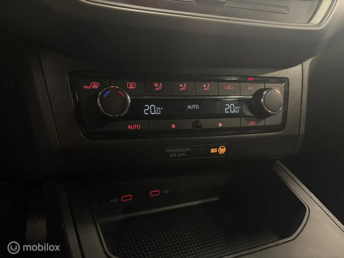 1.0 TSI Style 95 PK / CLIMATE / CRUISE / TREKHAAK / NAP
