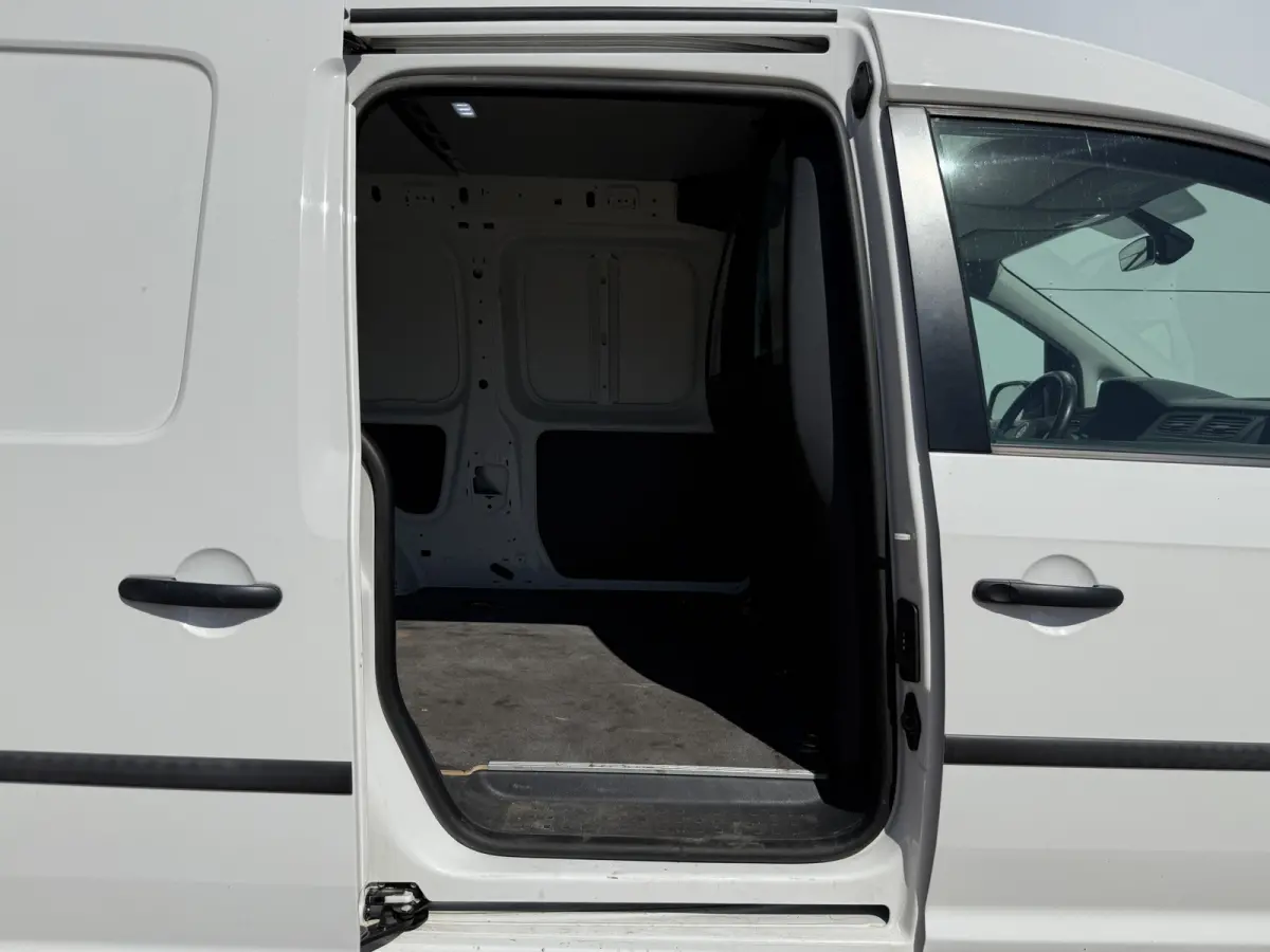 e-Caddy 37kWh 113PK L2 Elektrisch Caddy ABT Maxi 37,3kWh 159km WLTP LED Snelladen Trekhaak Airco Carplay Parkeersensoren Achter