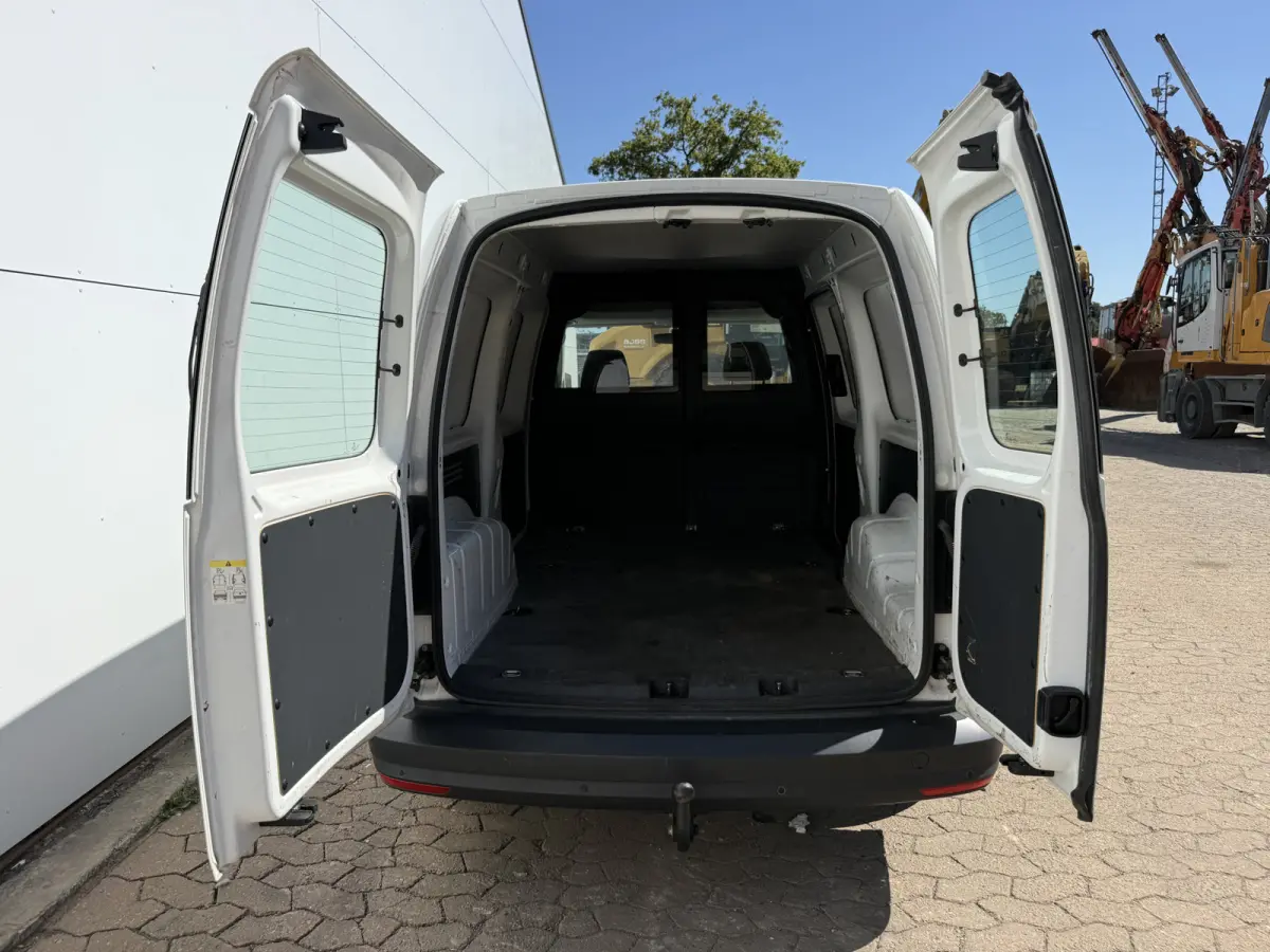 e-Caddy 37kWh 113PK L2 Elektrisch Caddy ABT Maxi 37,3kWh 159km WLTP LED Snelladen Trekhaak Airco Carplay Parkeersensoren Achter