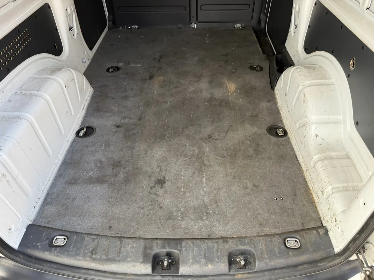 e-Caddy 37kWh 113PK L2 Elektrisch Caddy ABT Maxi 37,3kWh 159km WLTP LED Snelladen Trekhaak Airco Carplay Parkeersensoren Achter