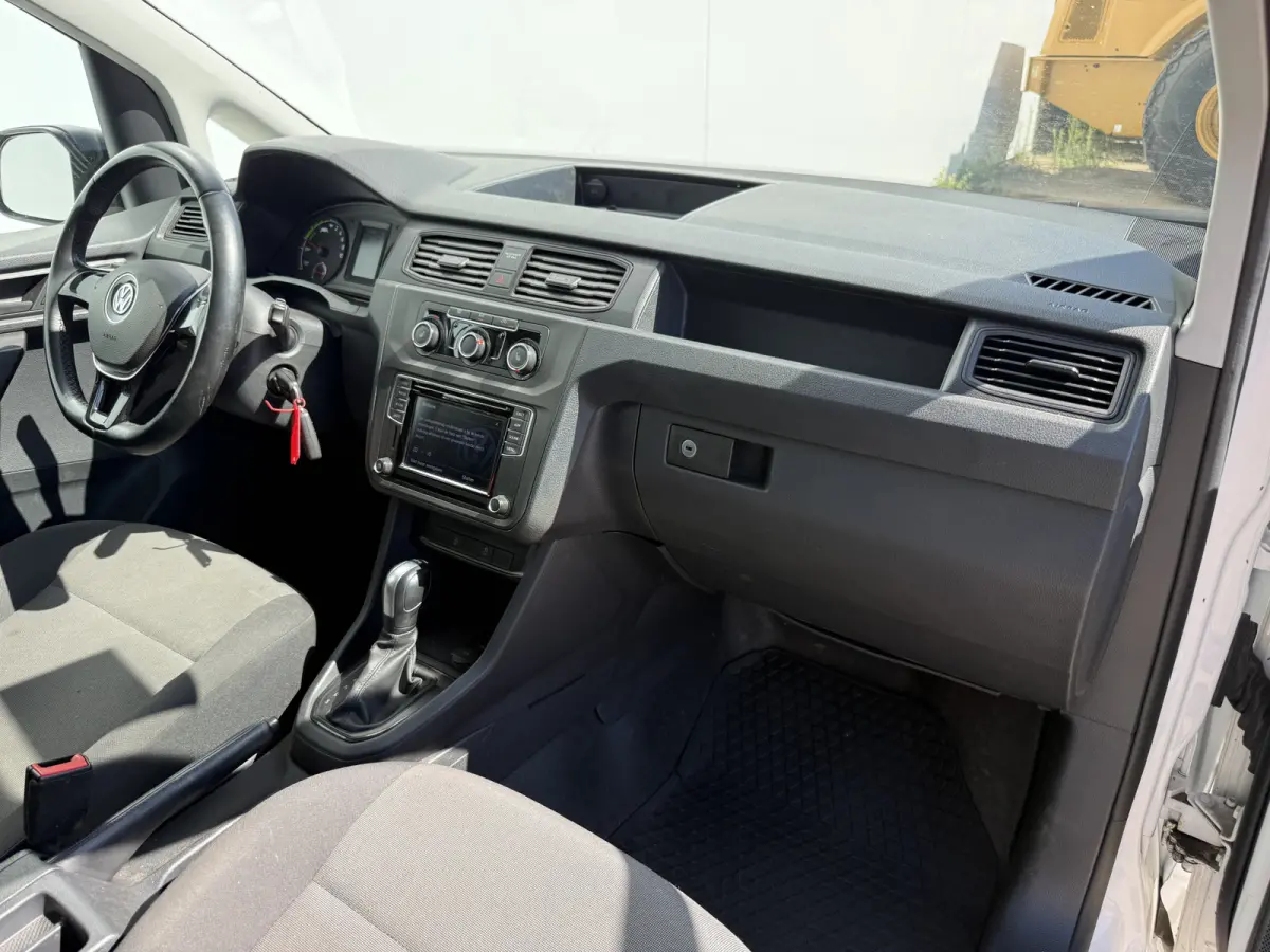 e-Caddy 37kWh 113PK L2 Elektrisch Caddy ABT Maxi 37,3kWh 159km WLTP LED Snelladen Trekhaak Airco Carplay Parkeersensoren Achter