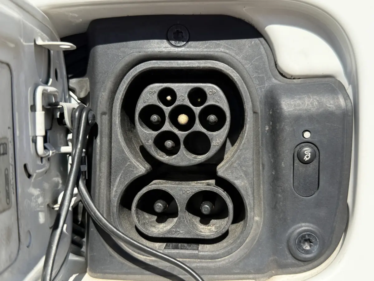 e-Caddy 37kWh 113PK L2 Elektrisch Caddy ABT Maxi 37,3kWh 159km WLTP LED Snelladen Trekhaak Airco Carplay Parkeersensoren Achter