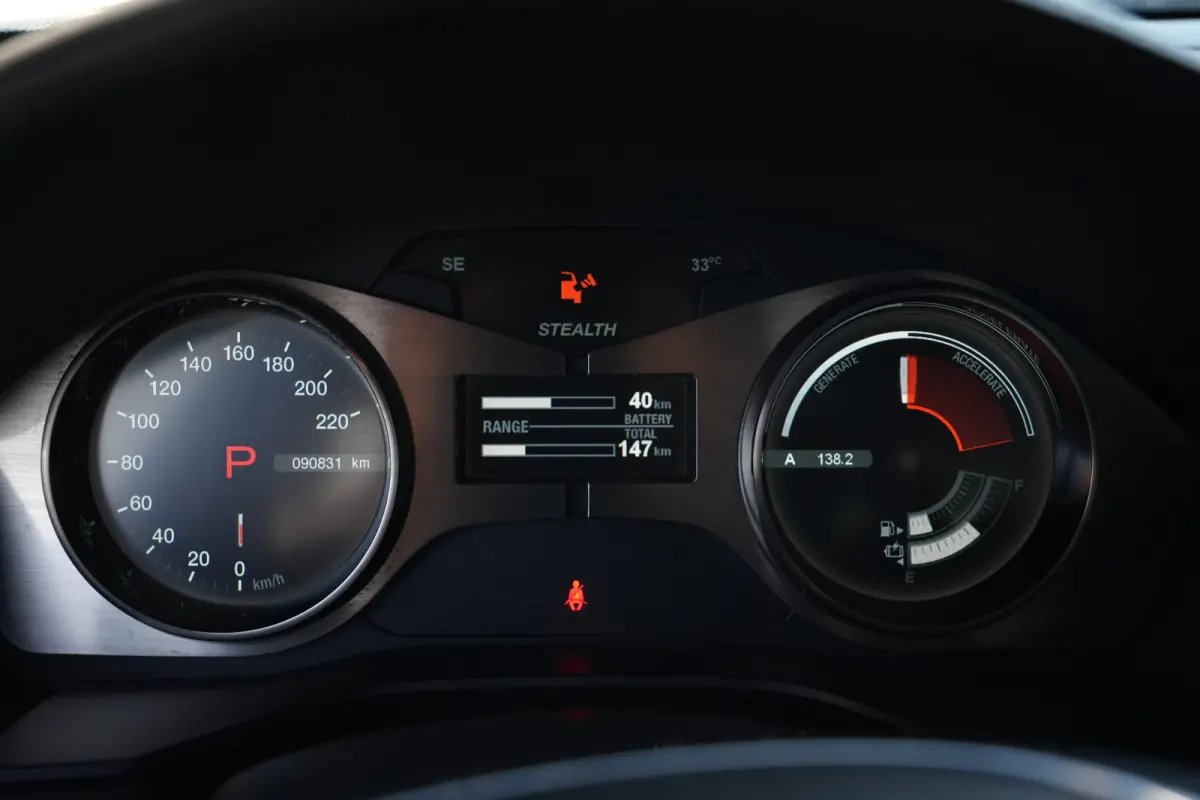 2.0 EcoChic | 408PK | Hybride | 22" | Keyless | Navigatie | Camera | Stoelverwarming | Fisker KARMA 2.0 EcoChic 408 PK Hybride met 2.0 viercilinder, 22-inch lichtmetalen velgen, Keyless Entr