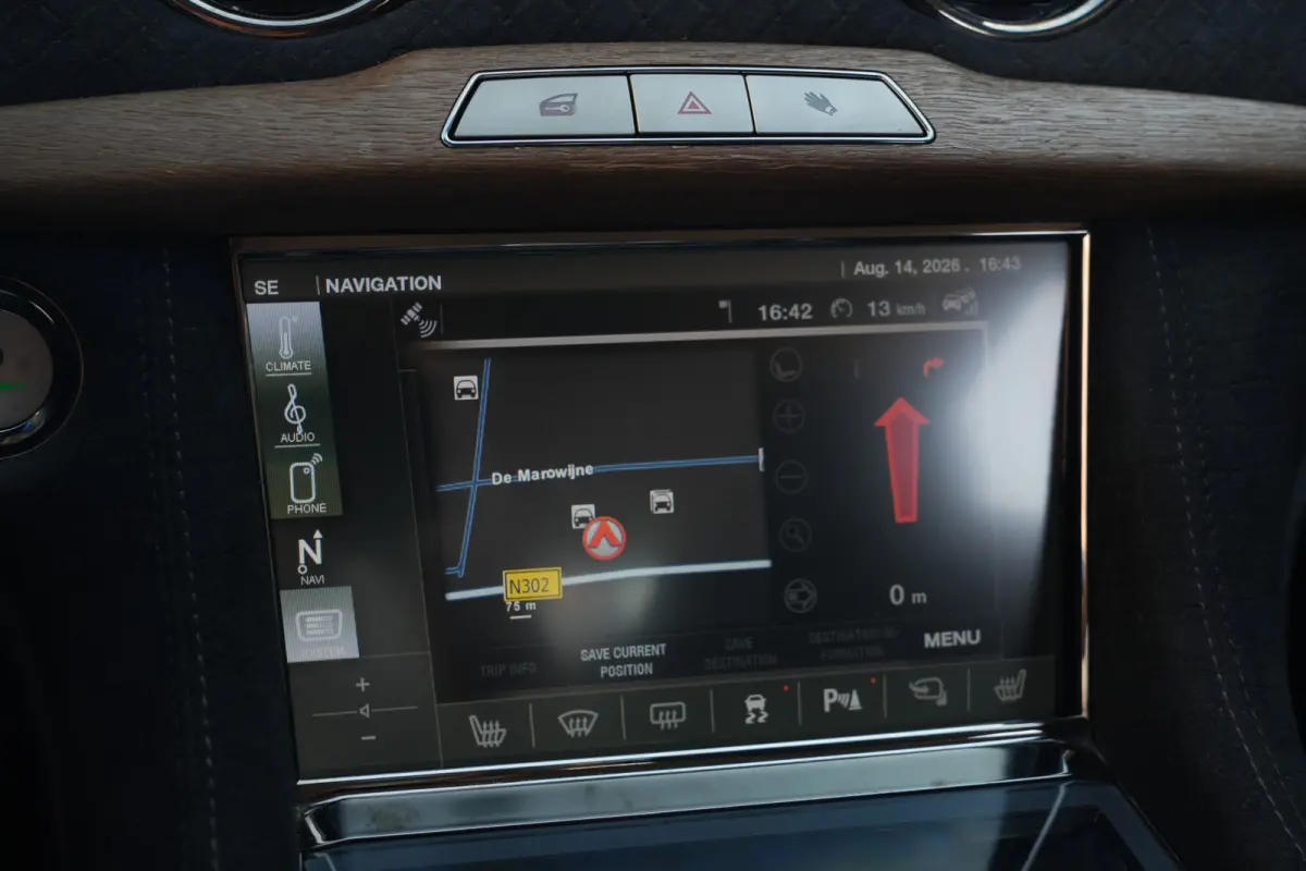 2.0 EcoChic | 408PK | Hybride | 22" | Keyless | Navigatie | Camera | Stoelverwarming | Fisker KARMA 2.0 EcoChic 408 PK Hybride met 2.0 viercilinder, 22-inch lichtmetalen velgen, Keyless Entr