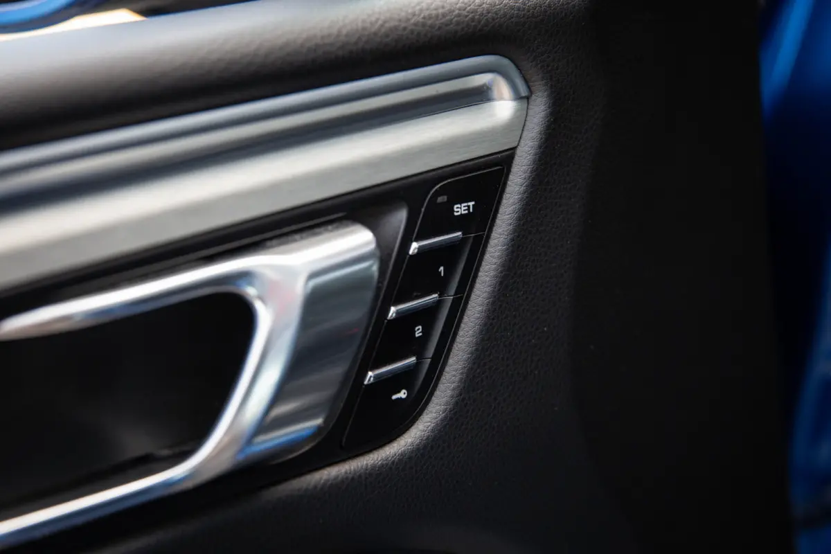 3.0 GTS , Sport-Chrono, Luchtvering, Trekhaak, Panoramadak, Apple Carplay, Stoel/stuurverwarming, VOL!!
