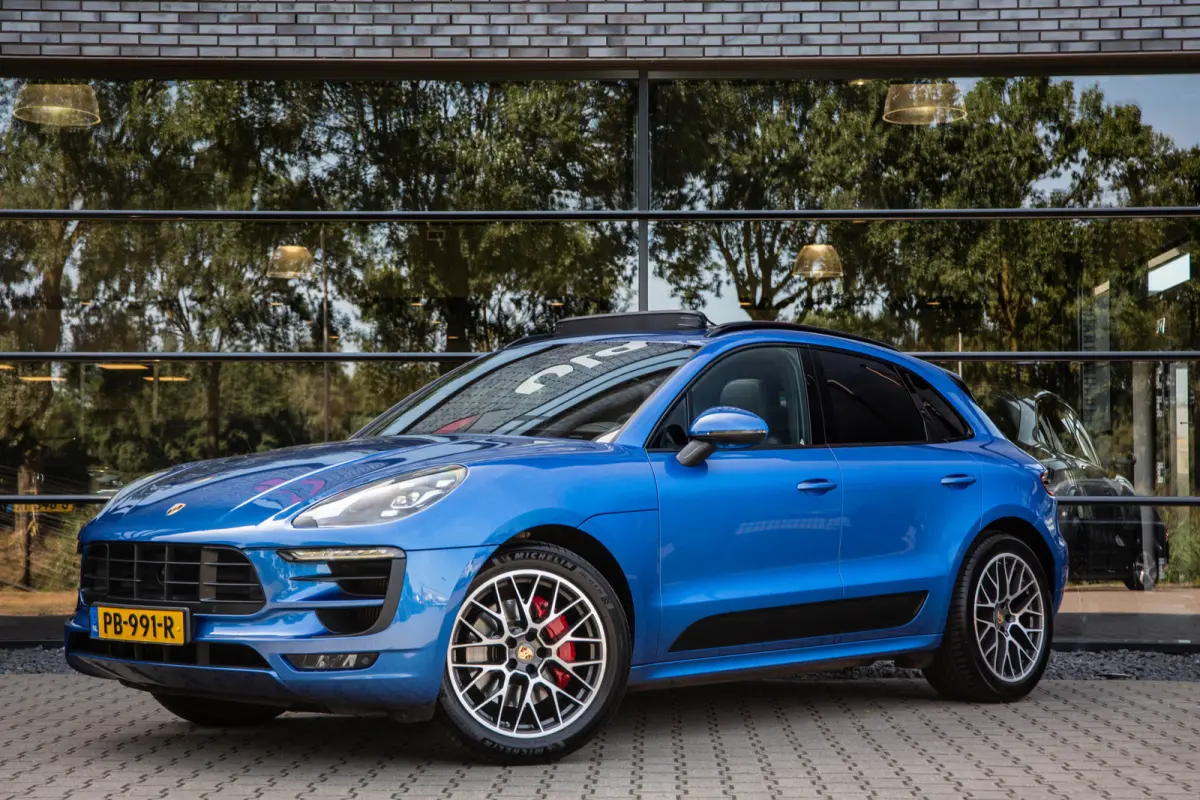 3.0 GTS , Sport-Chrono, Luchtvering, Trekhaak, Panoramadak, Apple Carplay, Stoel/stuurverwarming, VOL!!