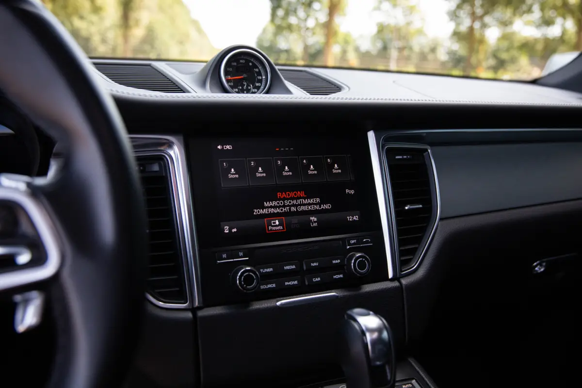 3.0 GTS , Sport-Chrono, Luchtvering, Trekhaak, Panoramadak, Apple Carplay, Stoel/stuurverwarming, VOL!!