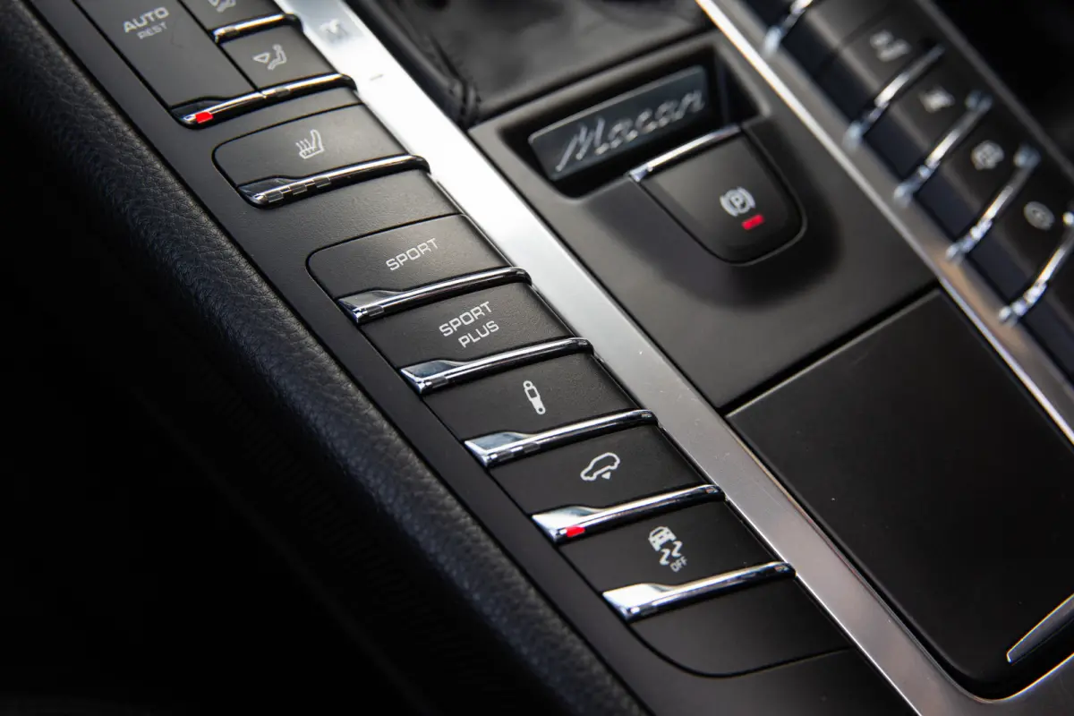 3.0 GTS , Sport-Chrono, Luchtvering, Trekhaak, Panoramadak, Apple Carplay, Stoel/stuurverwarming, VOL!!
