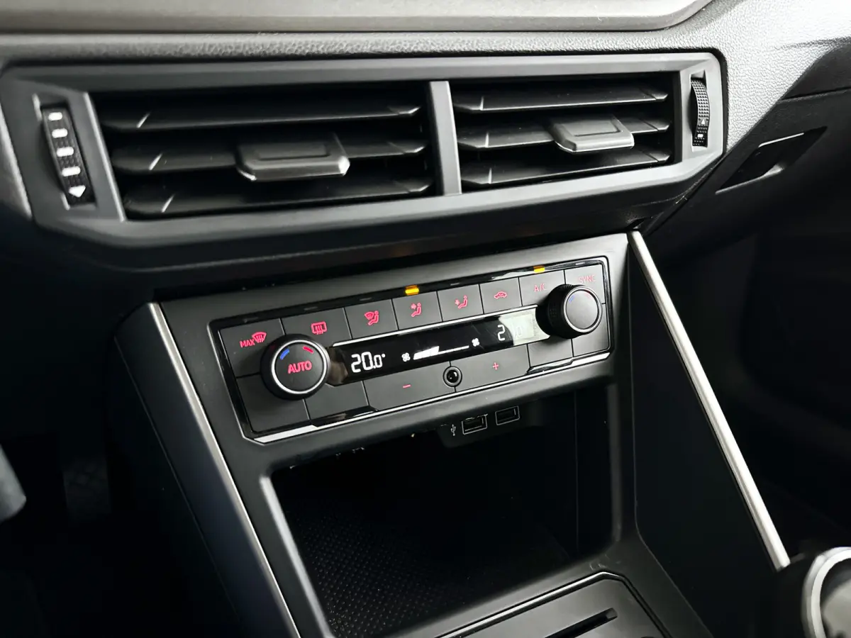 1.0 TSI Comfortline Business | Park assist | Cruise control adaptief | Bluetooth