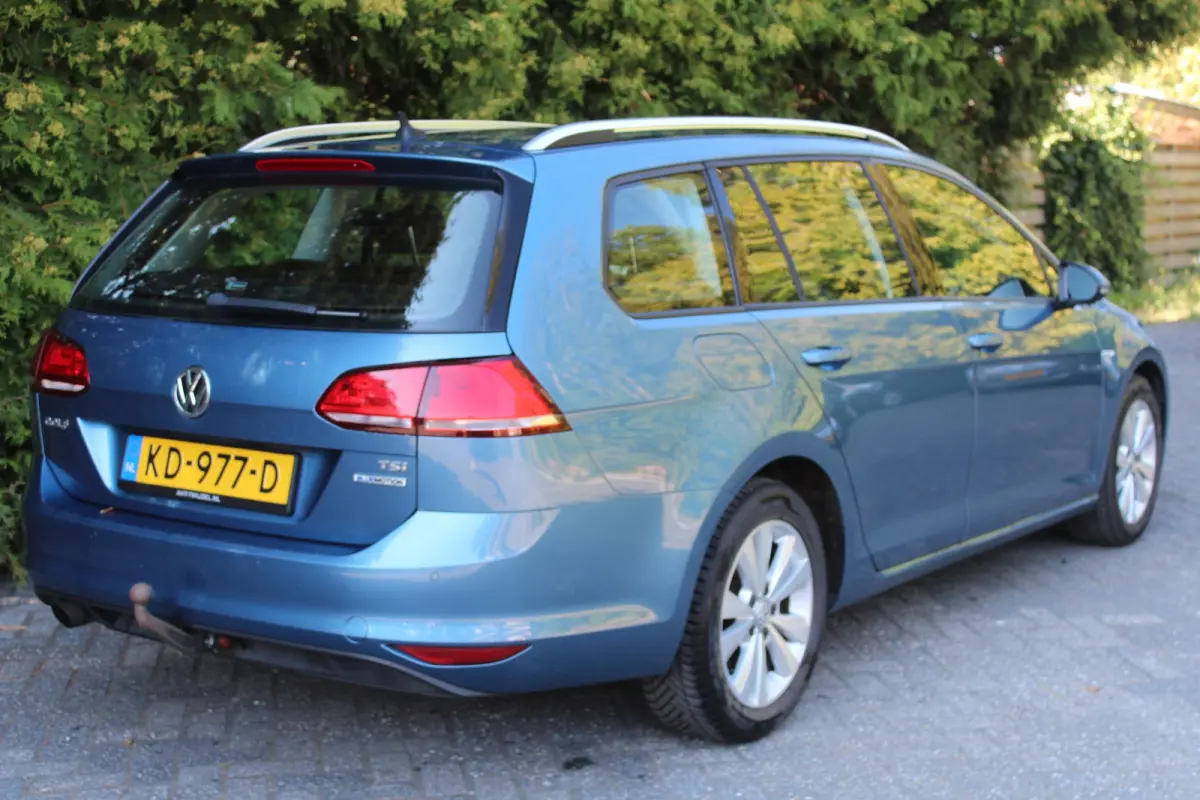 1.0 TSI Connected Series 116PK | Parkeercamera | Navigatie | Trekhaak | Cruise Control