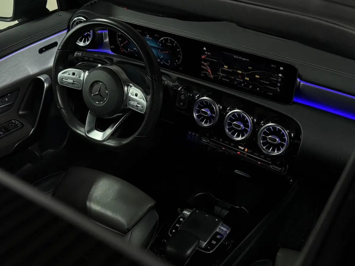 180 AMG|PANO|SFEER|KEYLESS|LED|CRUISE|WIDESCREEN